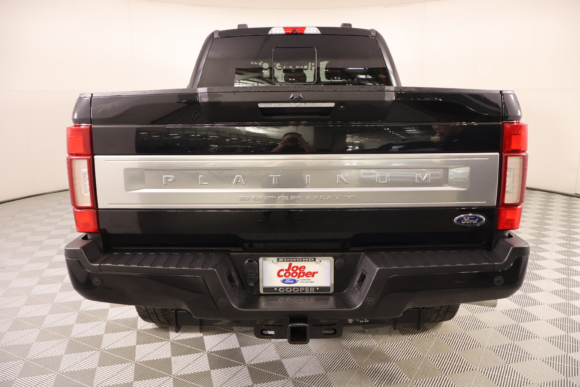 Used 2020 Ford F250 Platinum w/ FX4 Off-Road Package AWD/4WD image 23