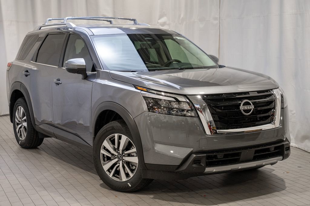 New 2025 Nissan Pathfinder SL