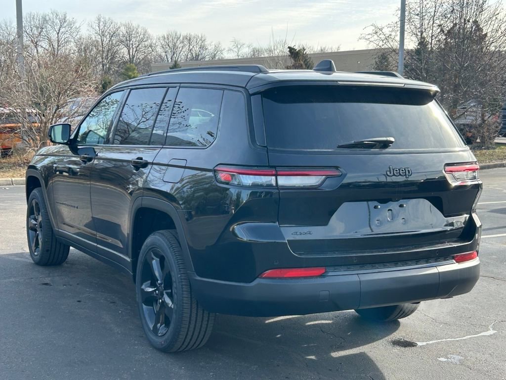 New 2025 Jeep Grand Cherokee L Altitude image 5