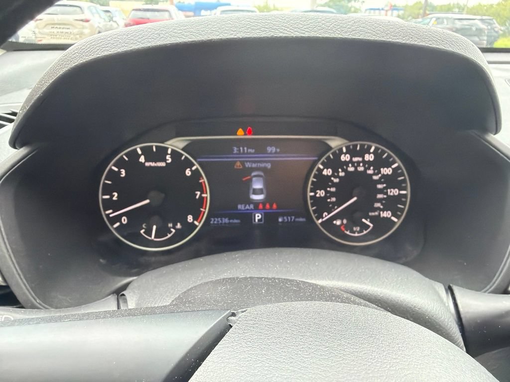 Used 2025 Nissan Altima 2.5 SV FWD image 3