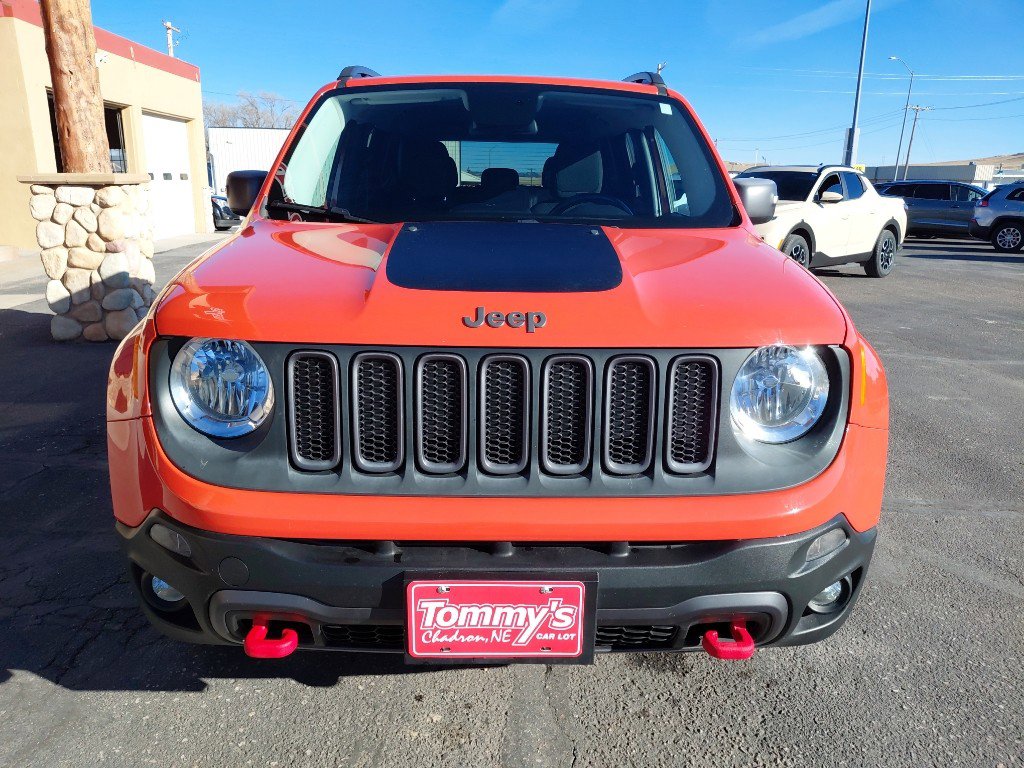Used 2016 Jeep Renegade Trailhawk w/ Cold Weather Group AWD/4WD image 3