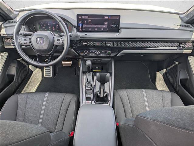 Used 2025 Honda Accord Sport image 17