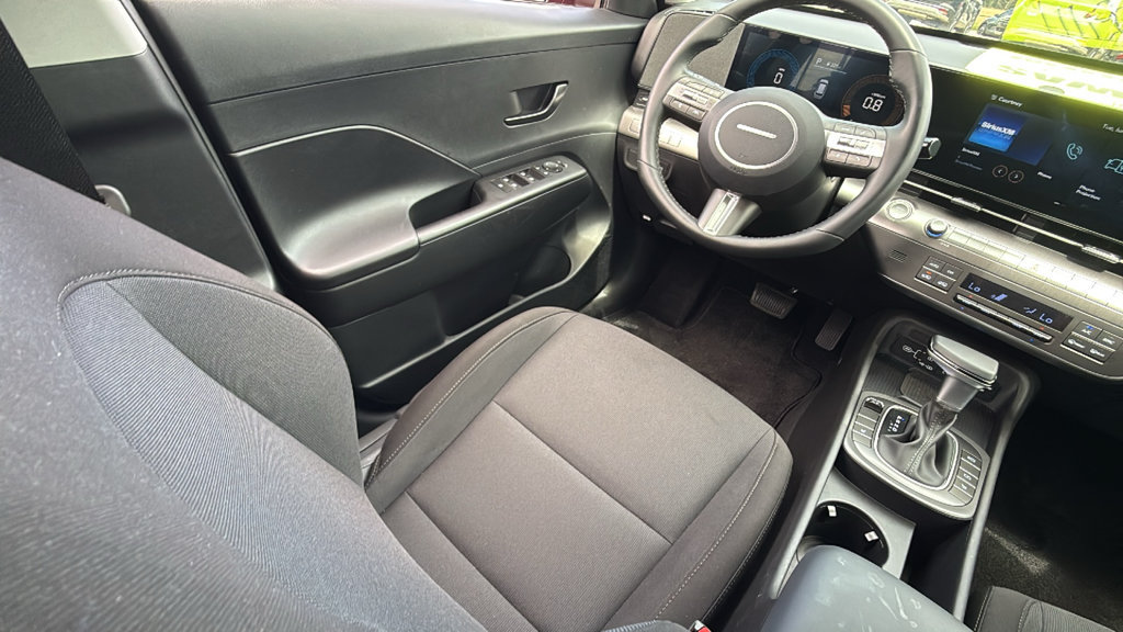 Used 2026 Hyundai Kona SEL Sport FWD image 14