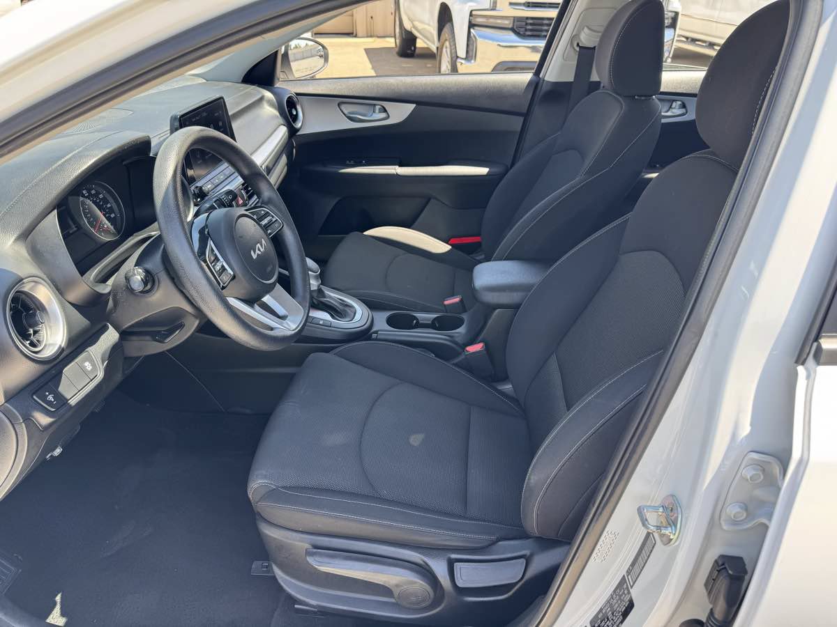 Used 2022 Kia Forte LXS FWD image 20
