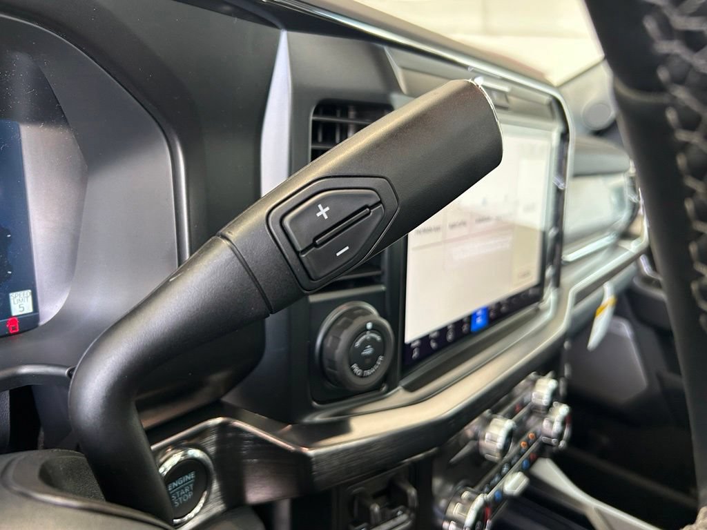 New 2026 Ford F250 Lariat w/ Black Appearance Package AWD/4WD image 15