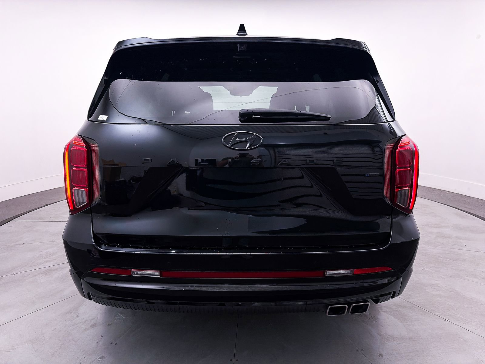 Used 2024 Hyundai Palisade Calligraphy image 18