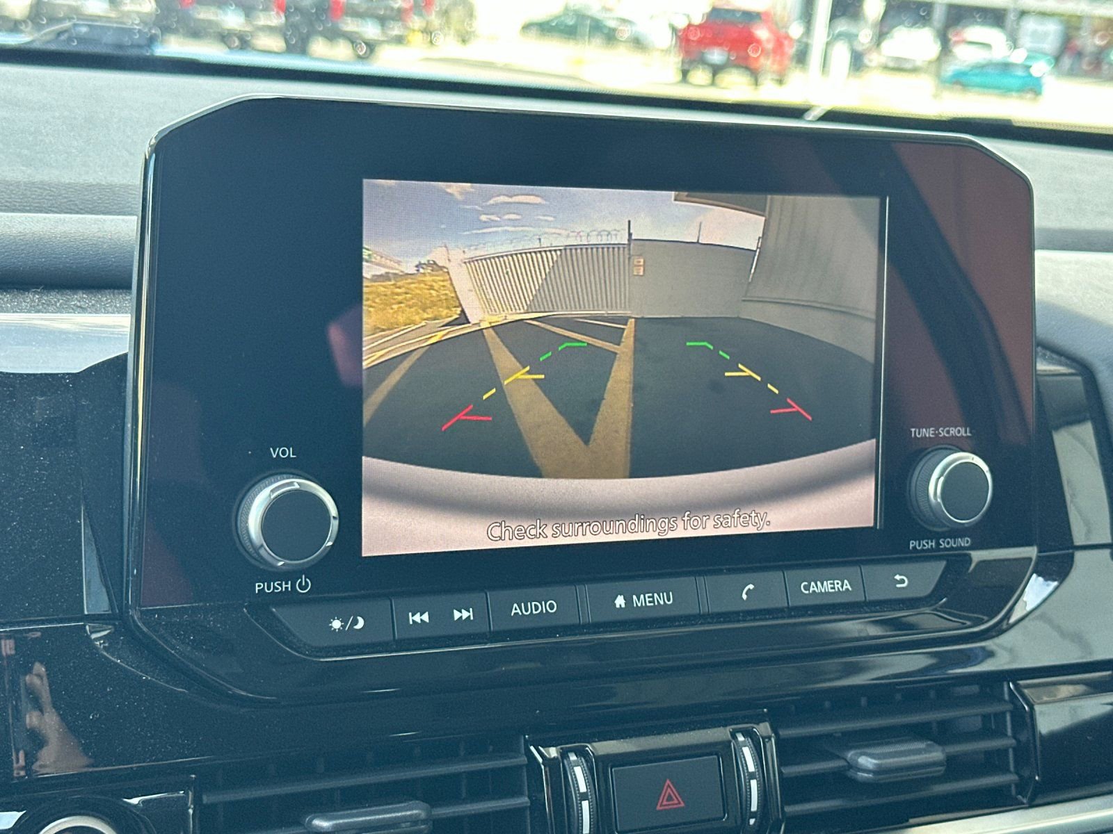 Used 2022 Nissan Pathfinder SV image 19