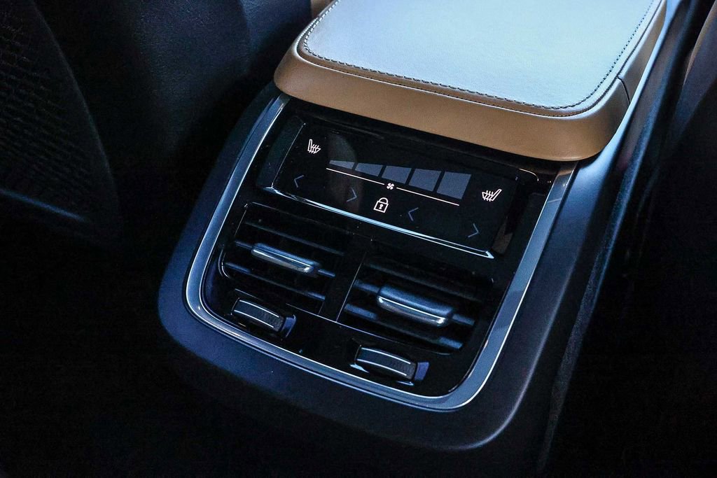 Used 2019 Volvo XC90 T6 Inscription w/ Luxury Package image 26