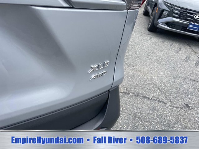 Used 2025 Toyota RAV4 XLE AWD/4WD image 6