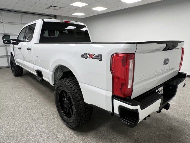 Used 2023 Ford F350 XLT image 8