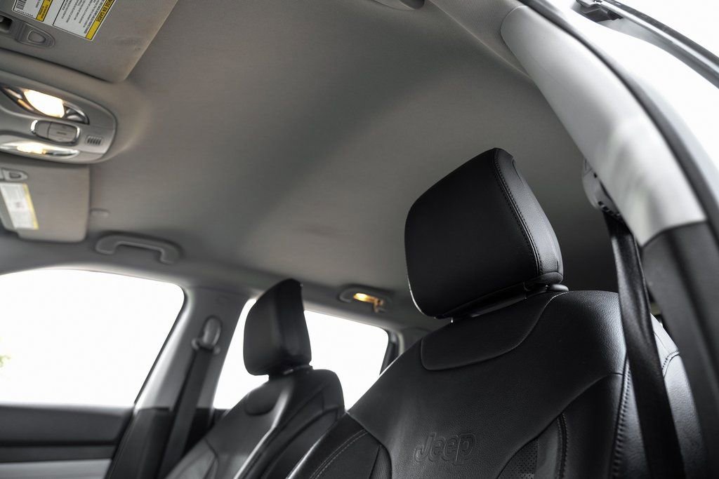 Used 2022 Jeep Compass Limited image 42