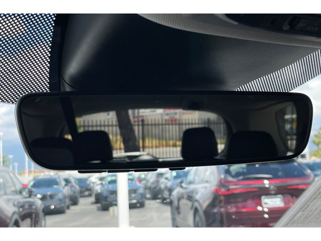 Certified 2025 Honda Pilot Touring image 25