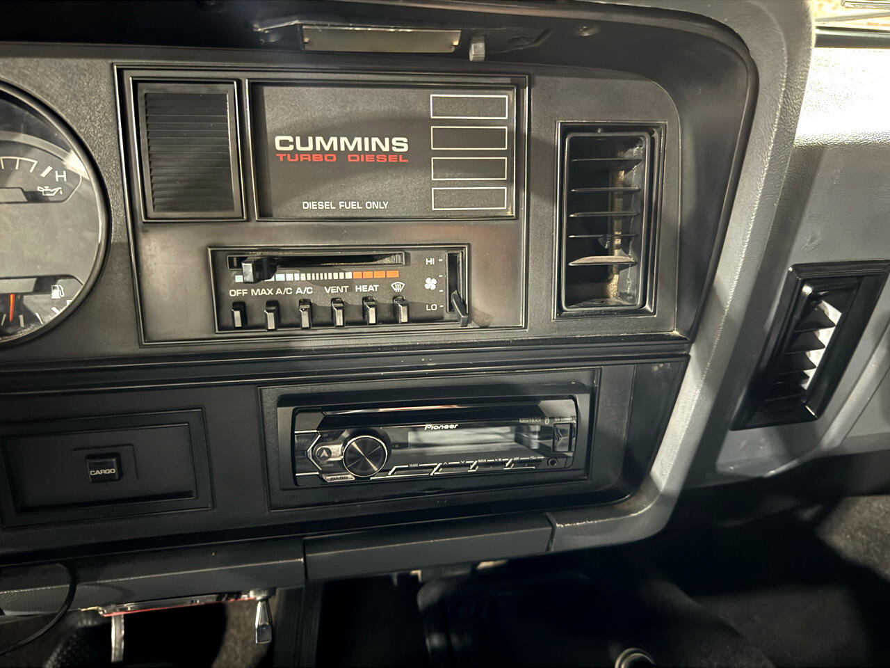Used 1993 Dodge D/W Truck 350 RWD image 20