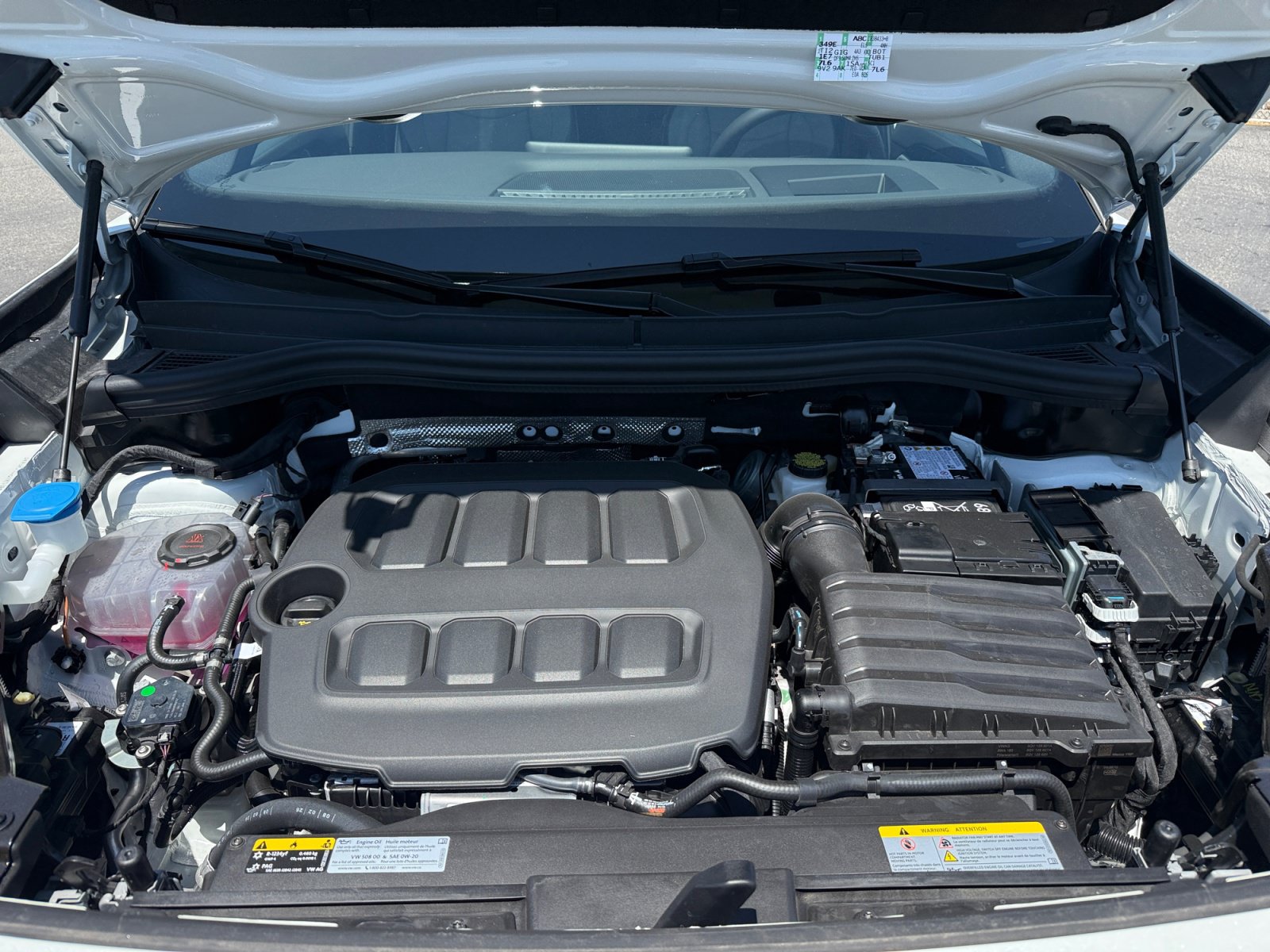 New 2026 Volkswagen Tiguan SE R-Line AWD/4WD image 20