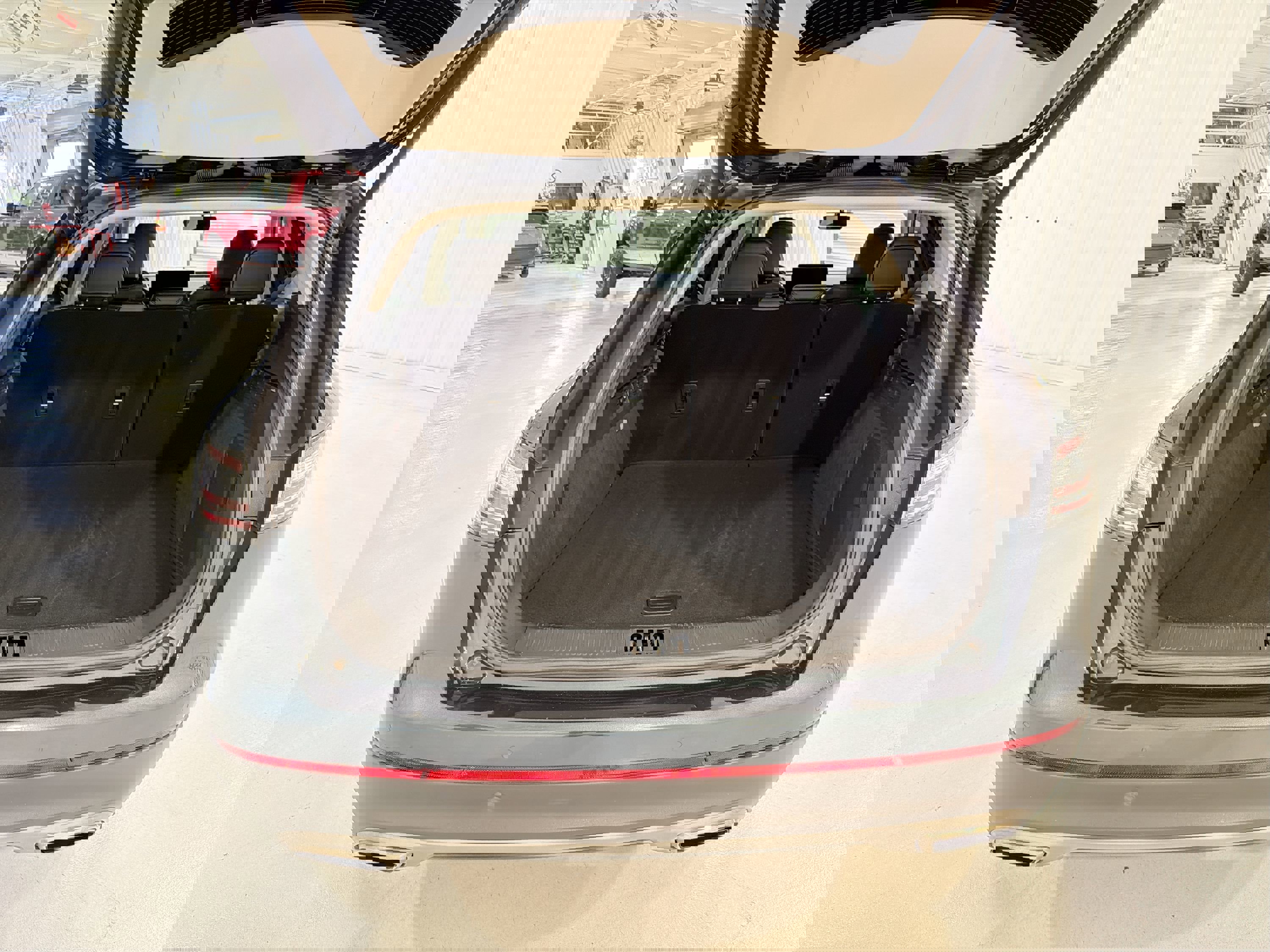 Used 2022 Lincoln Nautilus Reserve image 28