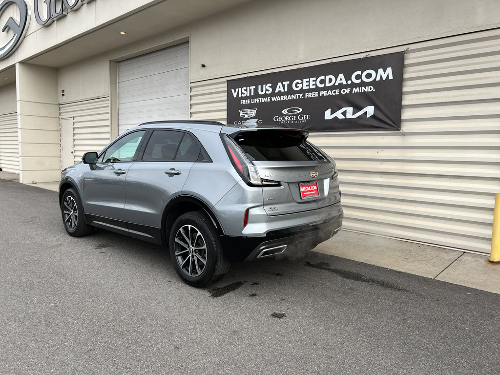 Used 2025 Cadillac XT4 Sport image 6