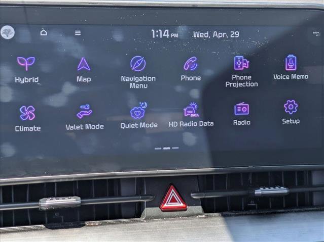 Used 2025 Kia Sportage EX AWD/4WD image 7