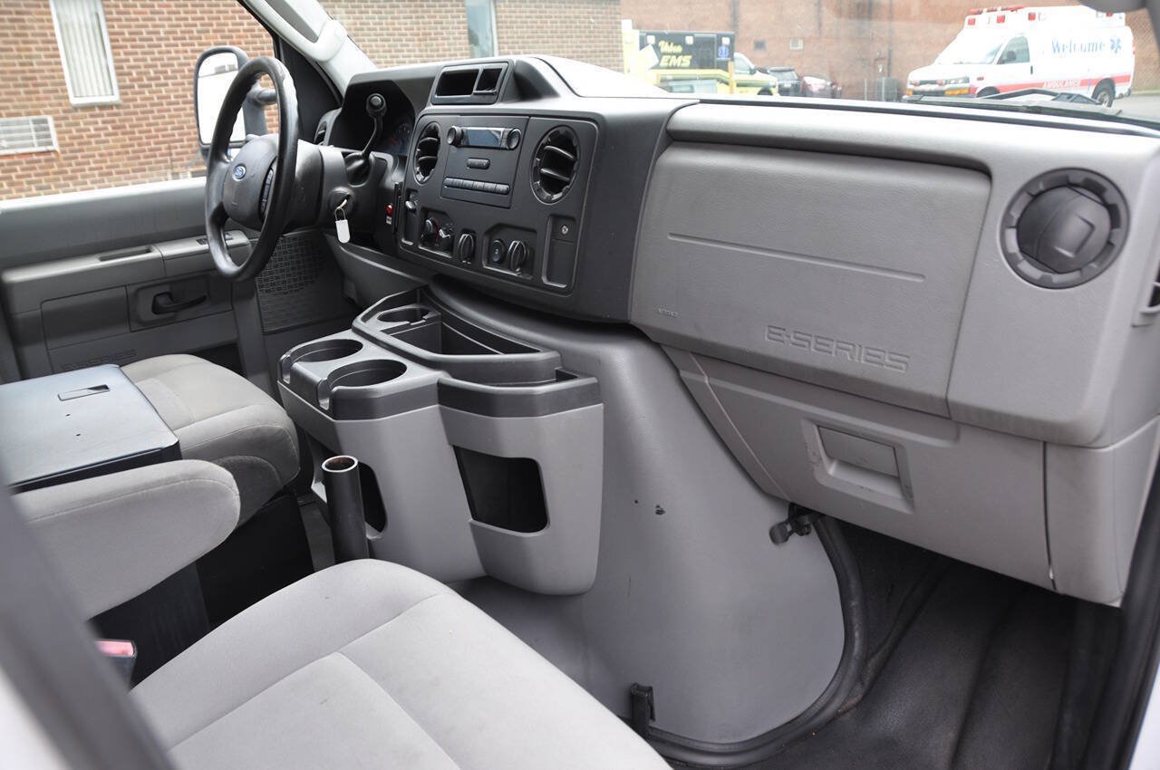 Used 2013 Ford E-150 and Econoline 150 w/ PWR Group RWD image 25