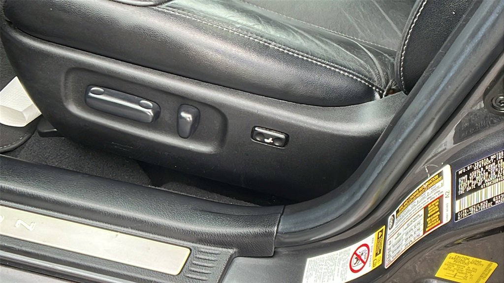 Used 2012 Toyota Avalon image 14