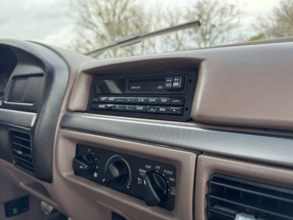 Used 1997 Ford F350 4x4 Regular Cab image 17