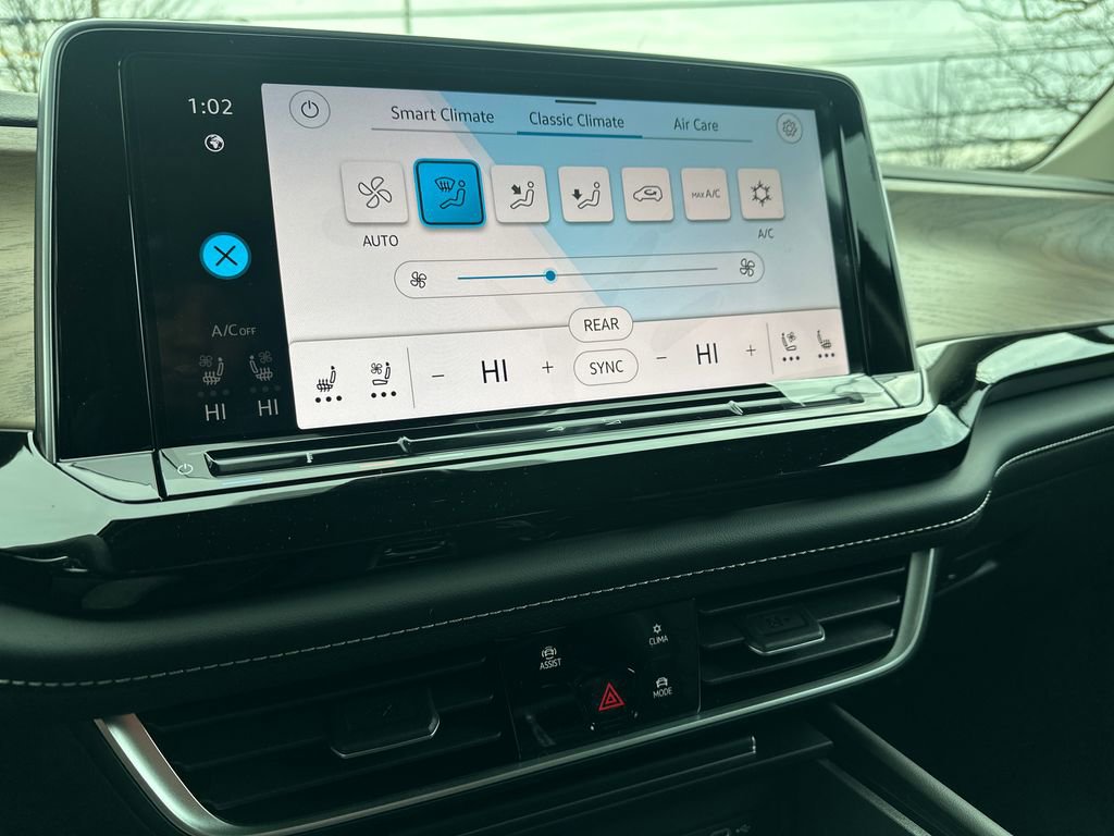 New 2026 Volkswagen Atlas SE image 11