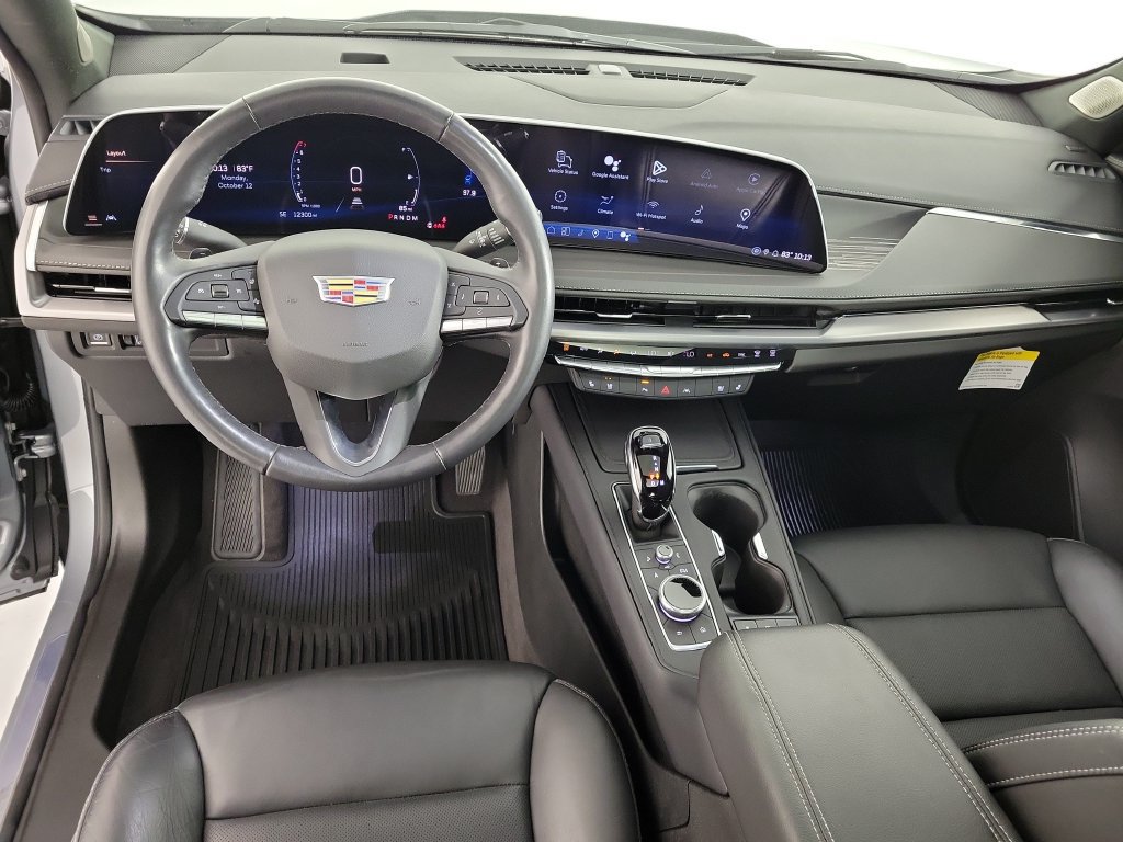 Used 2024 Cadillac XT4 Premium Luxury FWD image 16