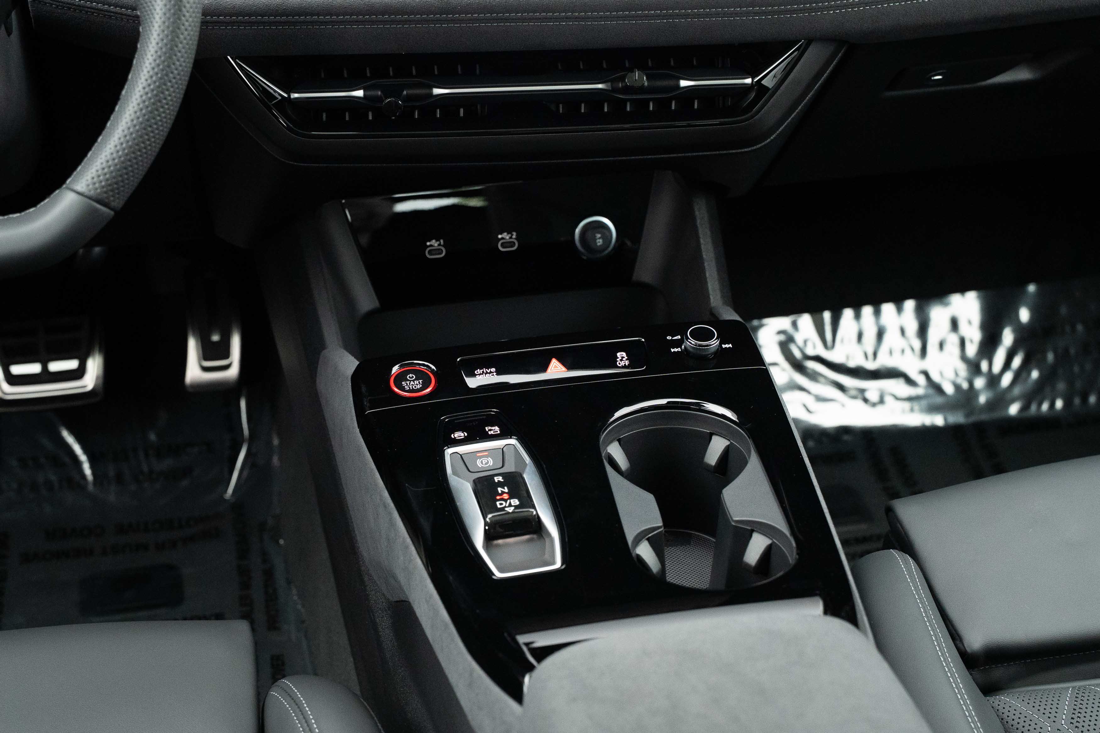New 2027 Audi S6 e-tron Prestige AWD/4WD image 13