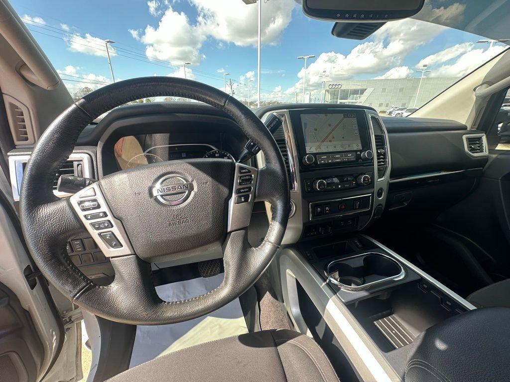Used 2021 Nissan Titan SV w/ SV Convenience Package image 14