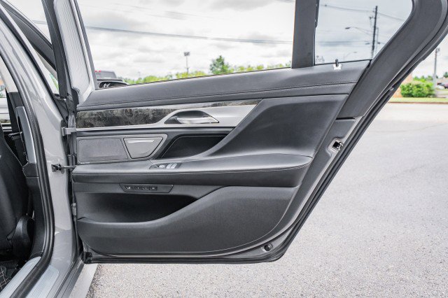 Used 2022 BMW M760i xDrive w/ Luxury Rear Seating Package image 70