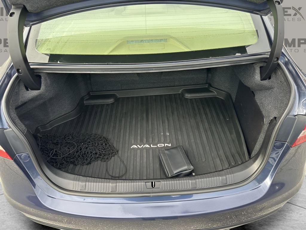 Used 2018 Toyota Avalon Limited w/ All Weather Liner Package image 30