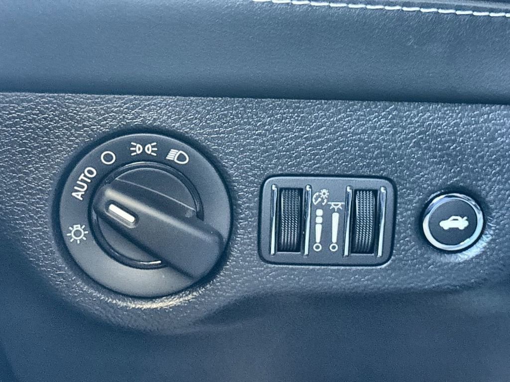 Used 2023 Dodge Challenger SRT Hellcat image 17