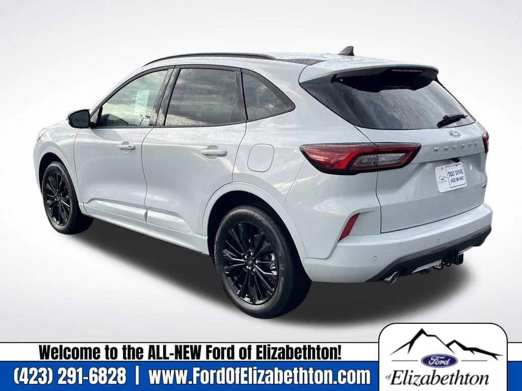 New 2026 Ford Escape ST-Line Elite w/ Class II Trailer Tow Package image 6