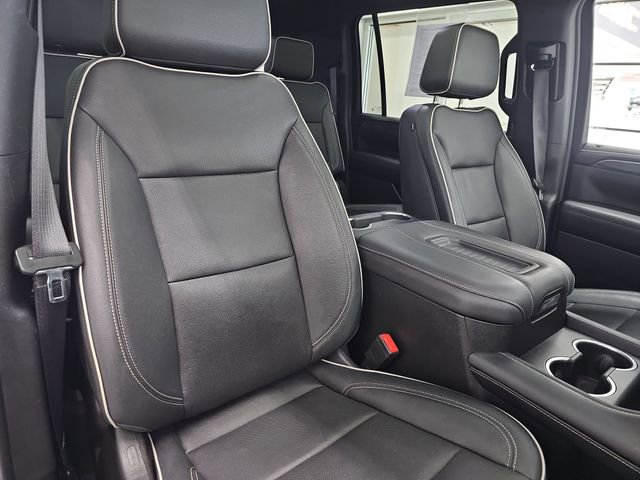 Used 2023 GMC Yukon XL SLT w/ SLT Premium Package AWD/4WD image 31
