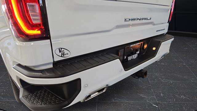 Used 2023 GMC Sierra 1500 Denali w/ Denali Reserve Package AWD/4WD image 37