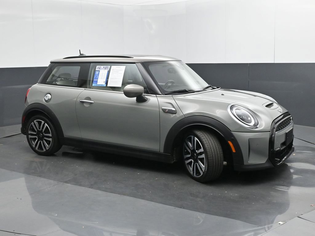 Used 2023 MINI Cooper S w/ Driver Assistance Package image 7