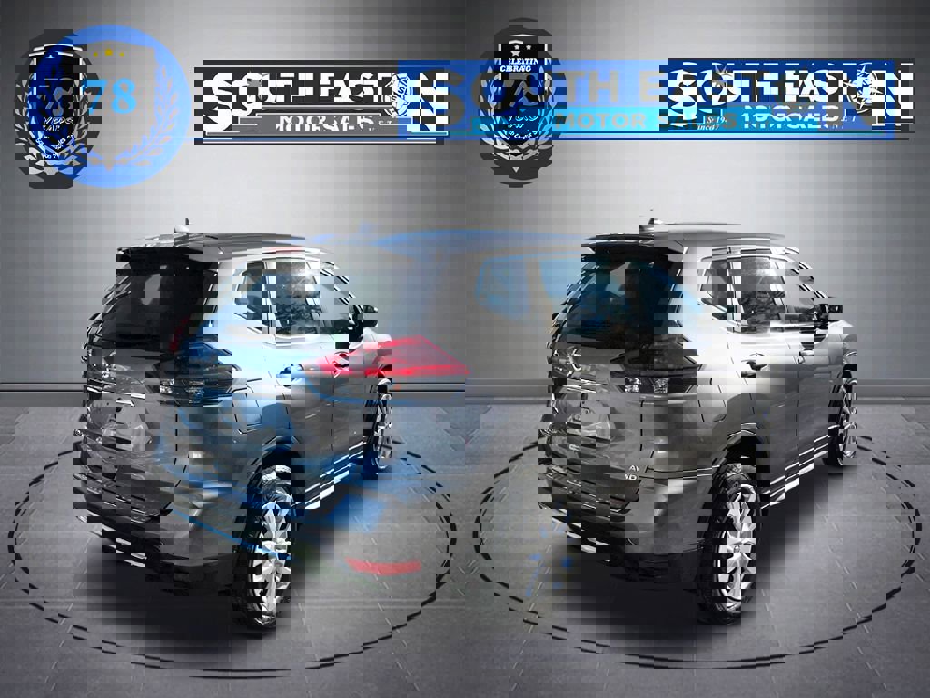 Used 2018 Nissan Rogue S image 6