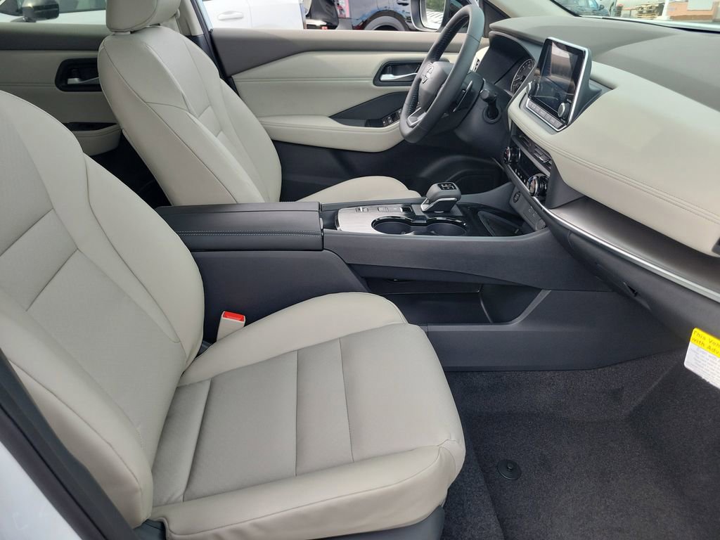 New 2026 Nissan Rogue SV image 12