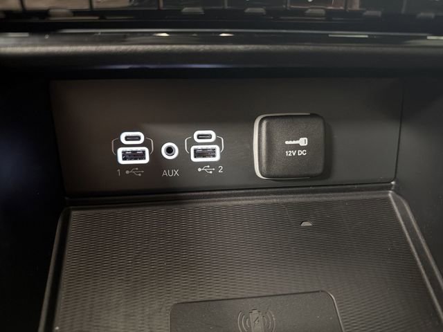 Used 2024 Jeep Grand Cherokee Altitude image 27