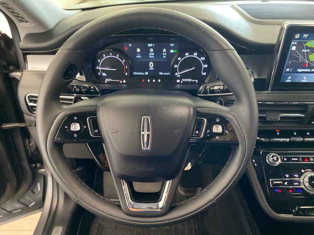 Used 2022 Lincoln Corsair AWD w/ Equipment Group 101A image 17