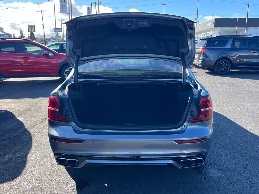 Used 2019 Volvo S60 T5 R-Design FWD image 8