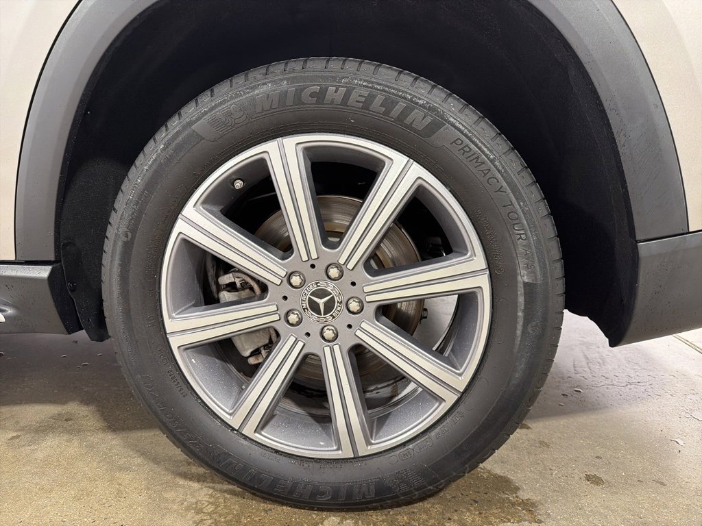 Used 2021 Mercedes-Benz GLS 450 4MATIC image 30