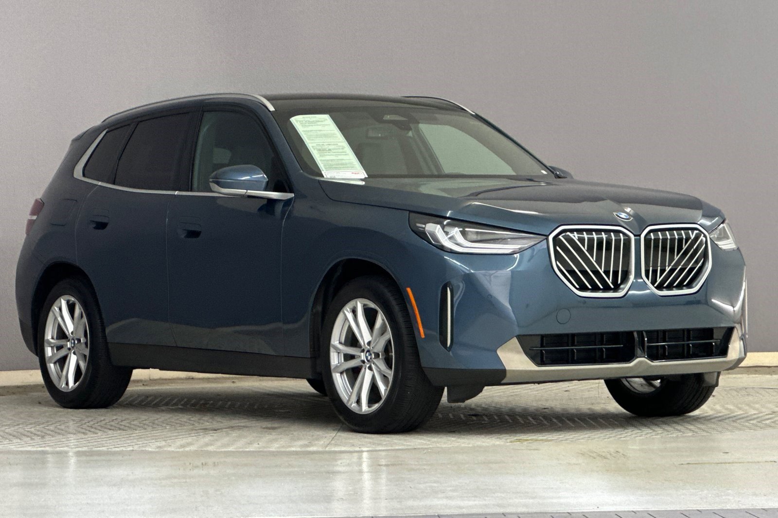 Used 2025 BMW X3 xDrive30 w/ Convenience Package AWD/4WD image 6
