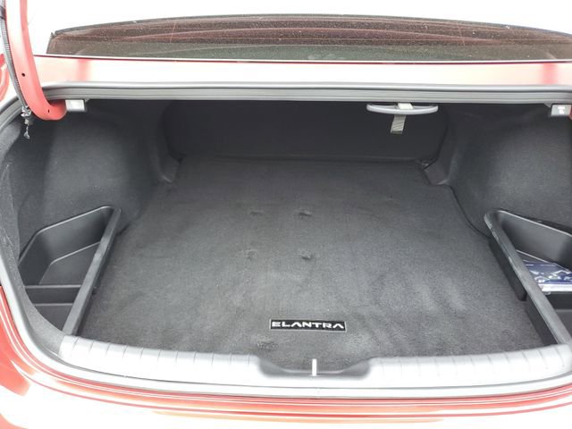 Certified 2024 Hyundai Elantra SEL FWD image 8