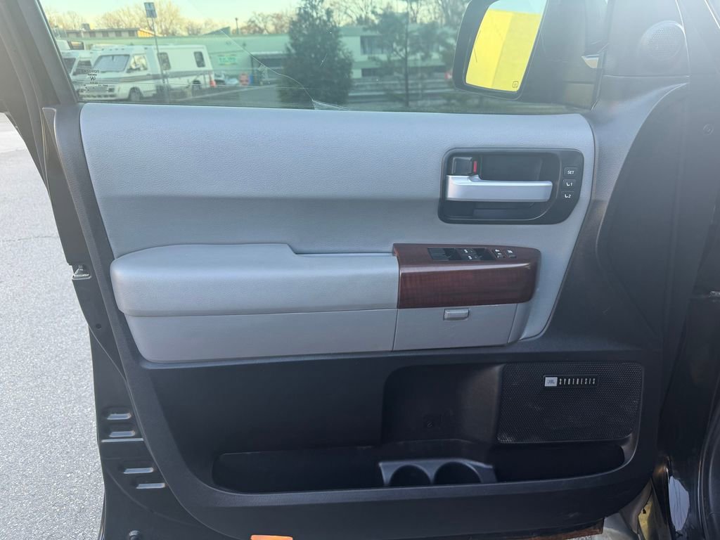 Used 2011 Toyota Sequoia Platinum image 10