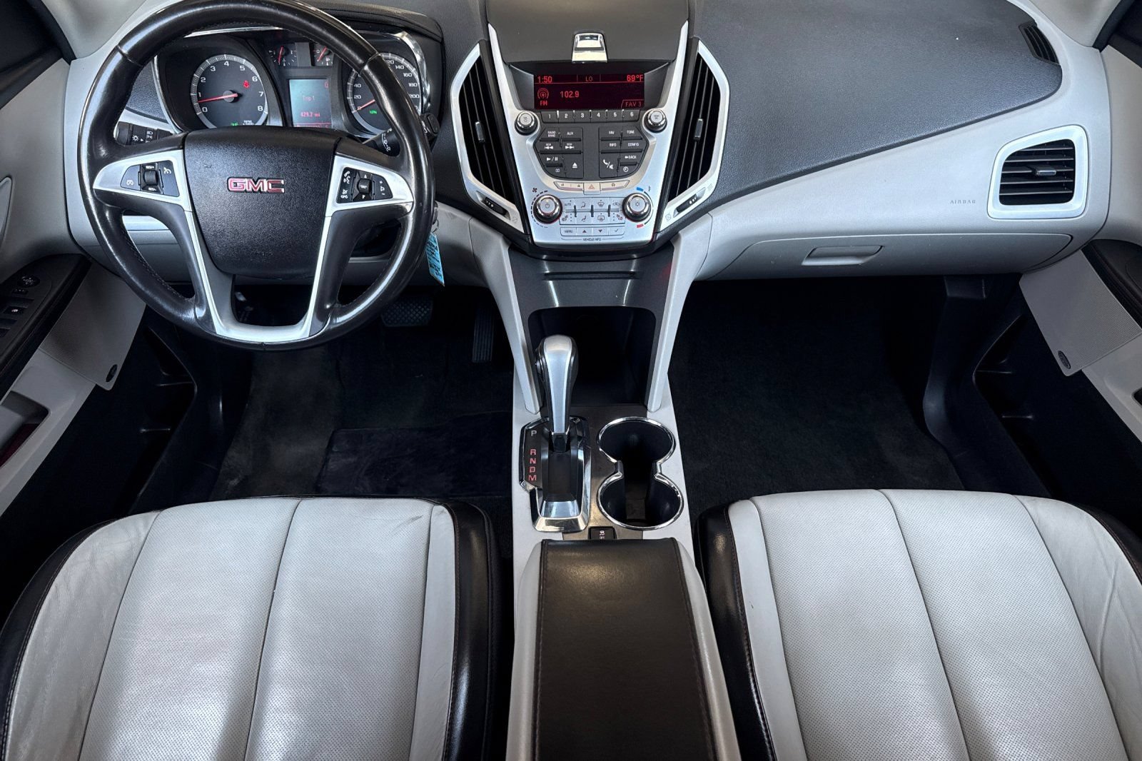 Used 2010 GMC Terrain SLT AWD/4WD image 14