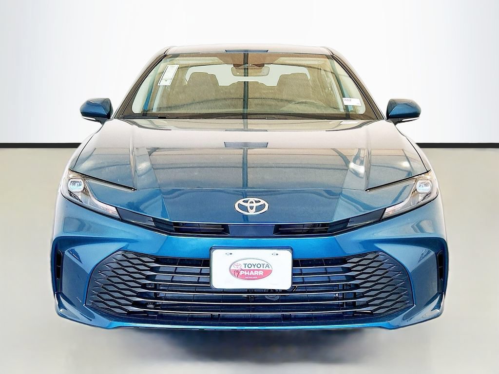 New 2026 Toyota Camry Hybrid FWD image 2