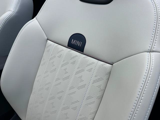 Used 2025 MINI Cooper S FWD image 16