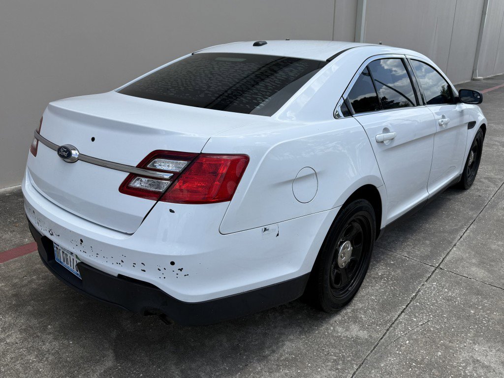 Used 2018 Ford Taurus Police Interceptor FWD image 3
