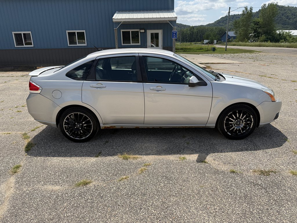 Used 2009 Ford Focus SES FWD image 4