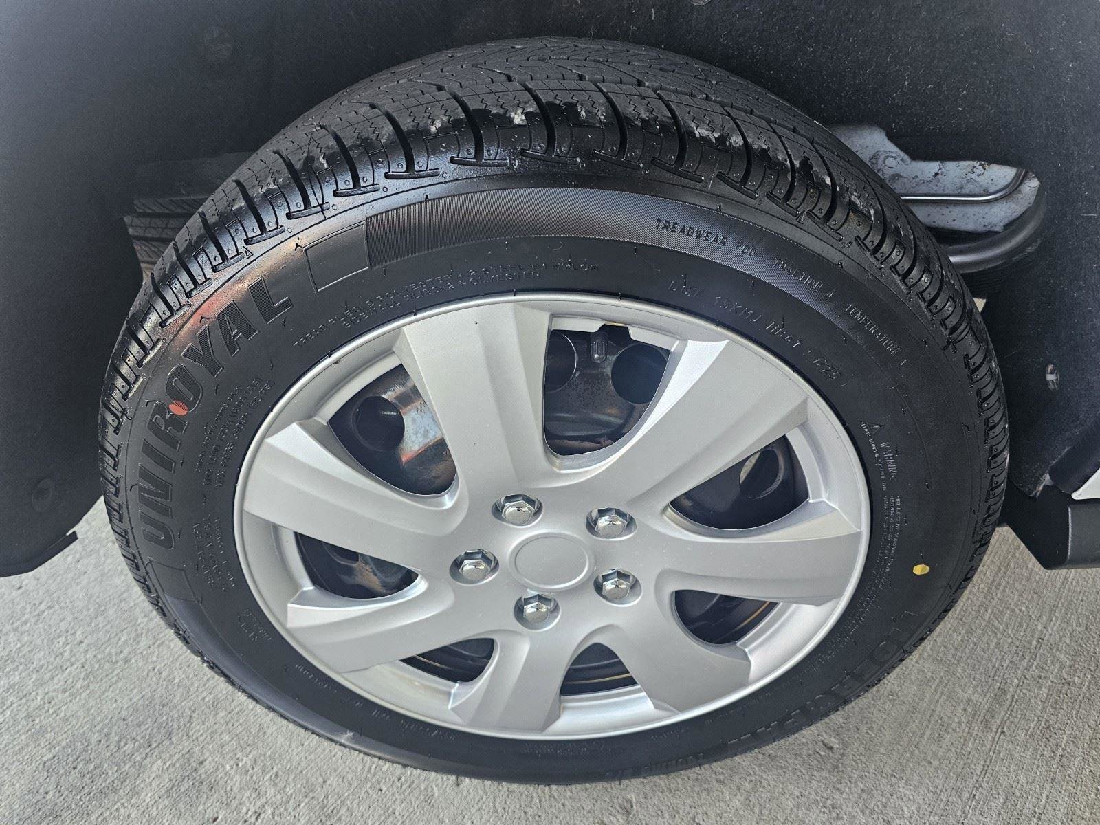 Used 2019 Ford Transit Connect XL image 13